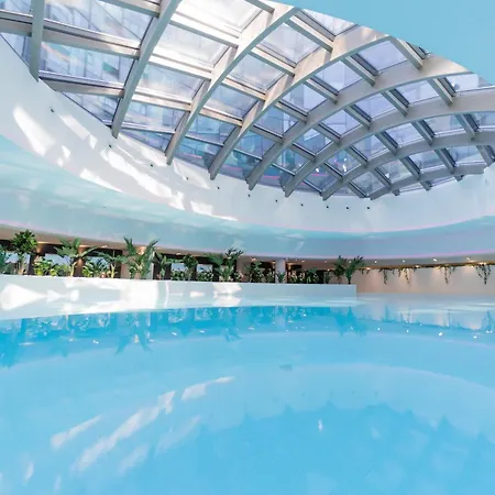 Hanza Tower De Lux *