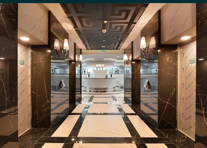 Hanza Tower De Lux Apartment *